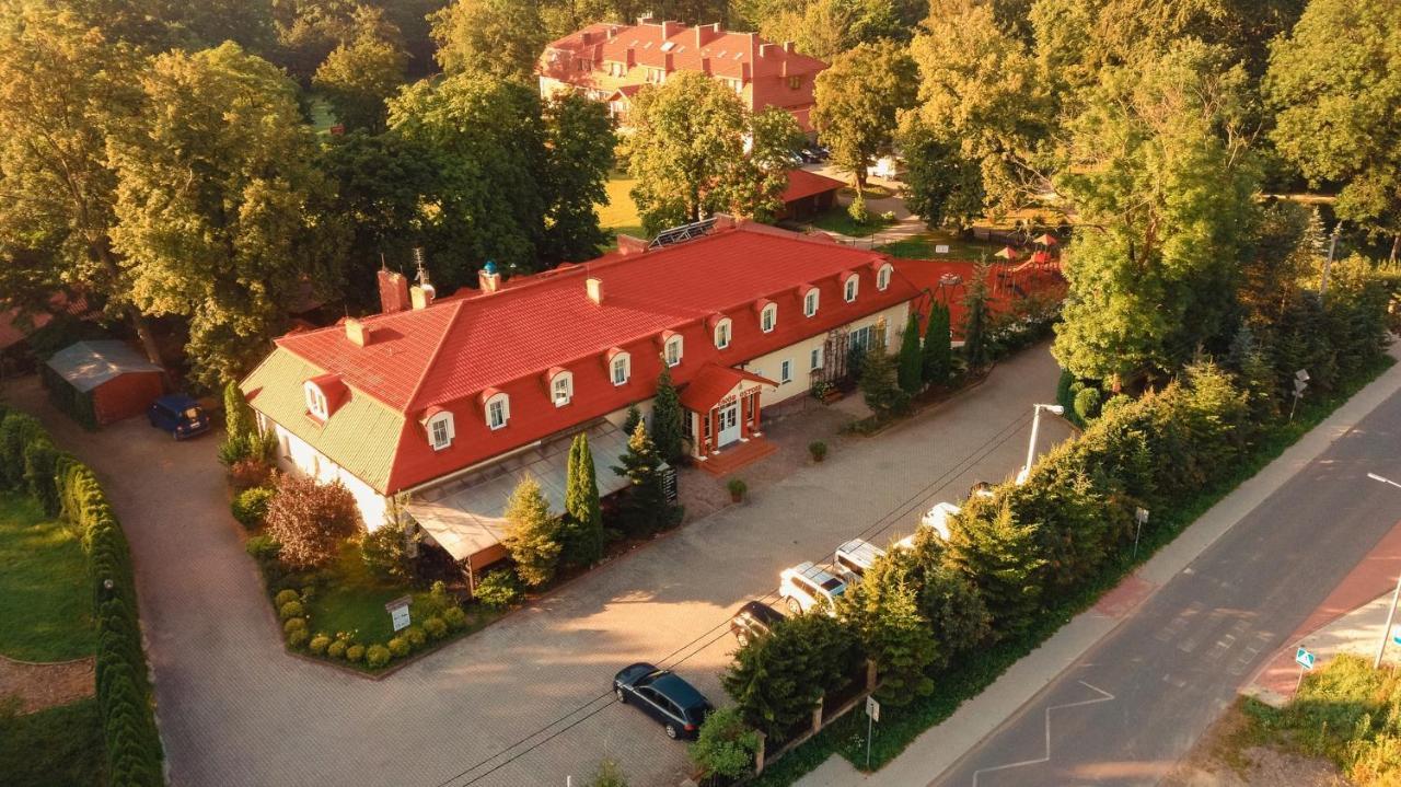 Dwor Ostoia Otel Rymanów Dış mekan fotoğraf