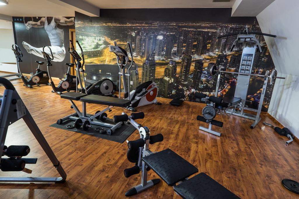 Dwor Ostoia Otel Rymanów Dış mekan fotoğraf