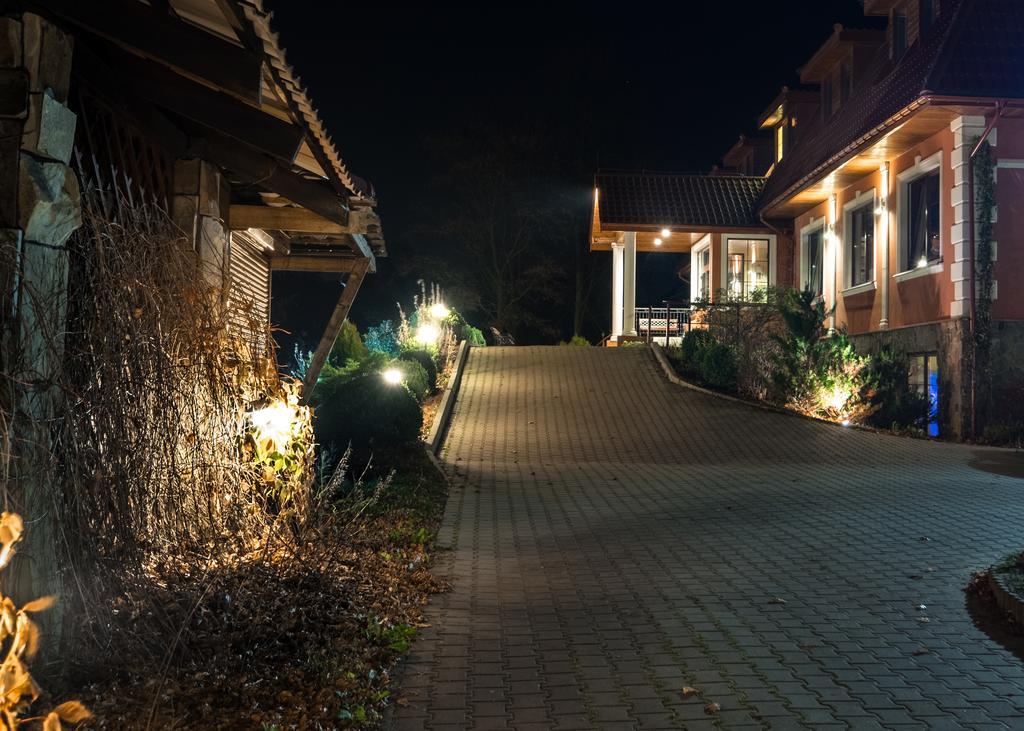 Dwor Ostoia Otel Rymanów Dış mekan fotoğraf